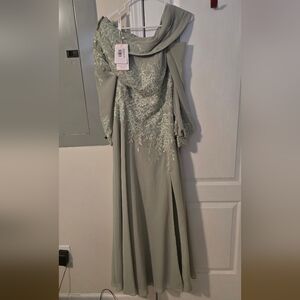 JJs House Sage Long Sleeve Dress